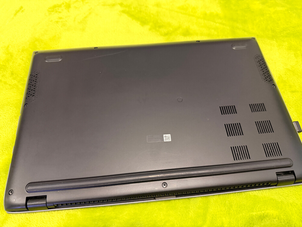Asus Vivobook 14” - 5
