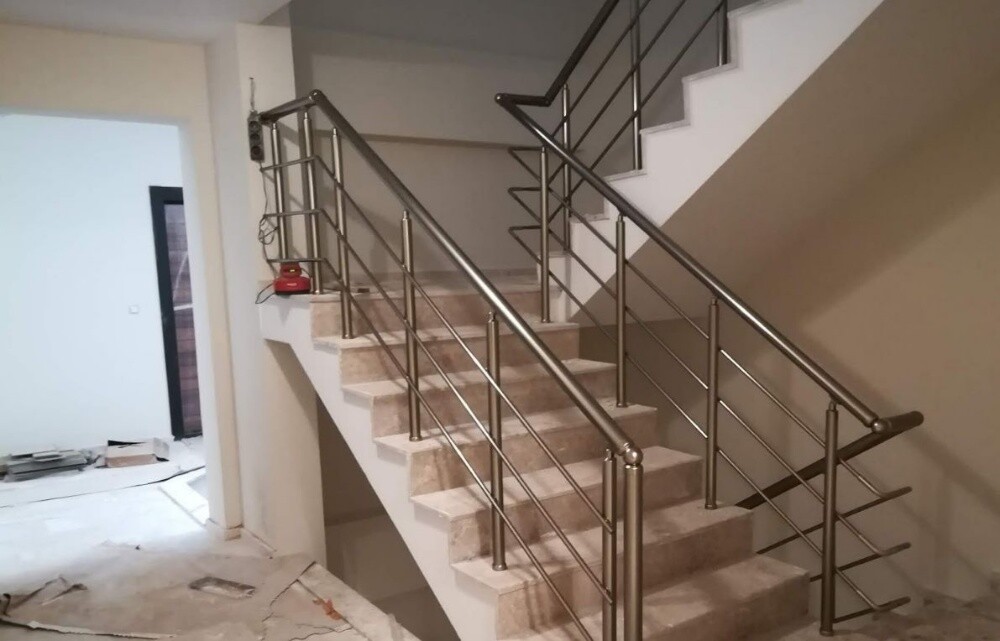 stainless steel ralling roof work - 3