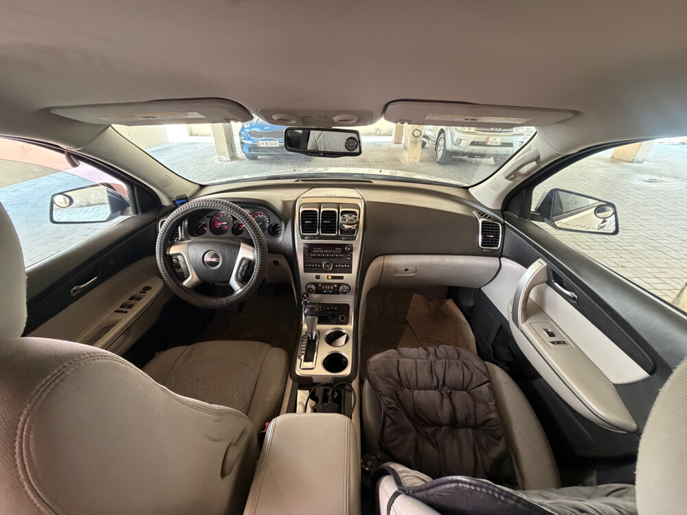 GMC - ACADIA / LOW MILEAGE  - 11