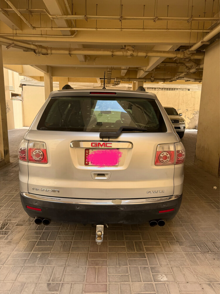 GMC - ACADIA / LOW MILEAGE  - 5
