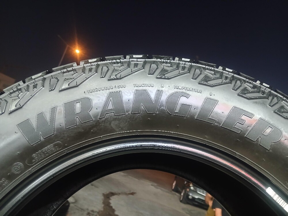 265/65/R18.Goodyear brand - 4