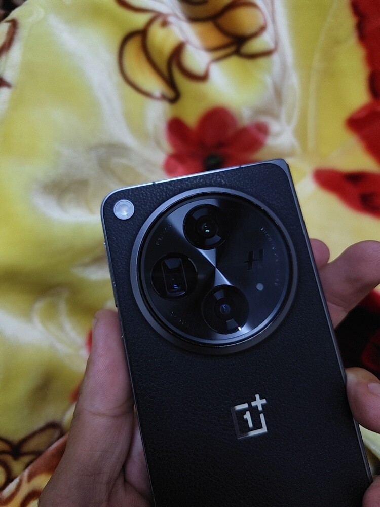OnePlus open - 3