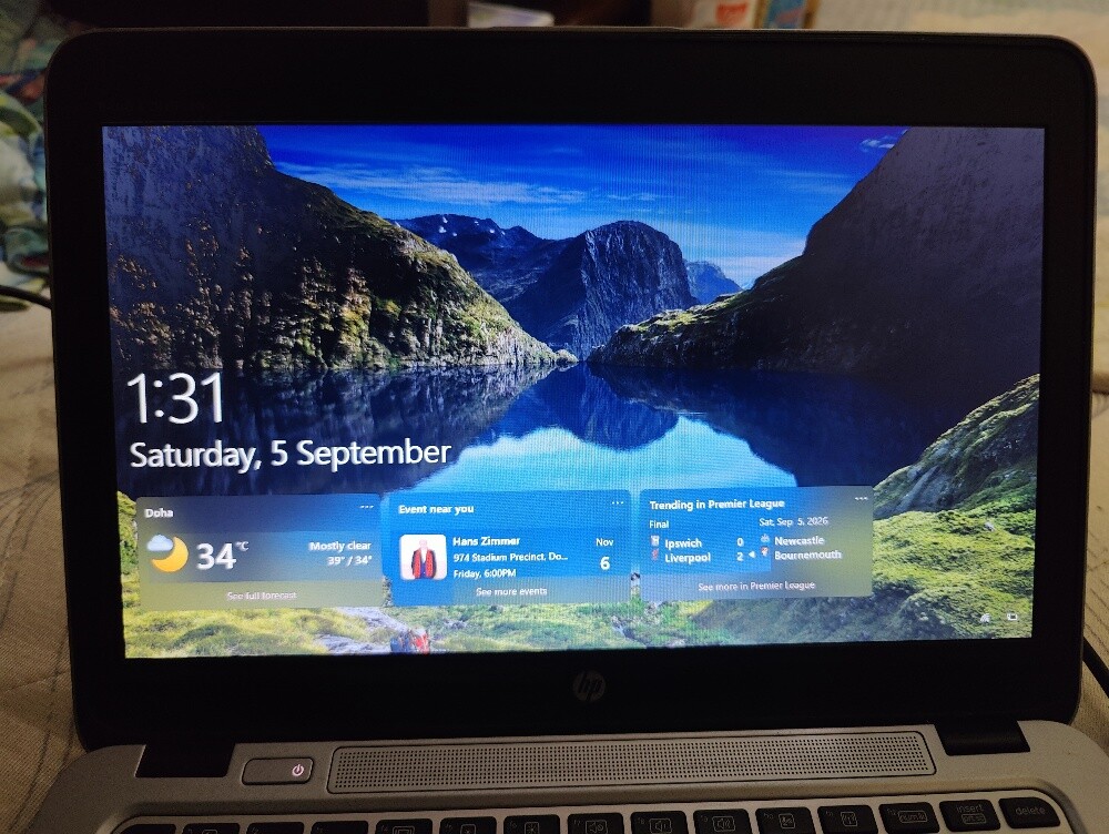 HP EliteBook 820 G3 Premium - 3