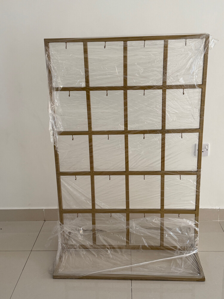 Steel stand with small handles - 1