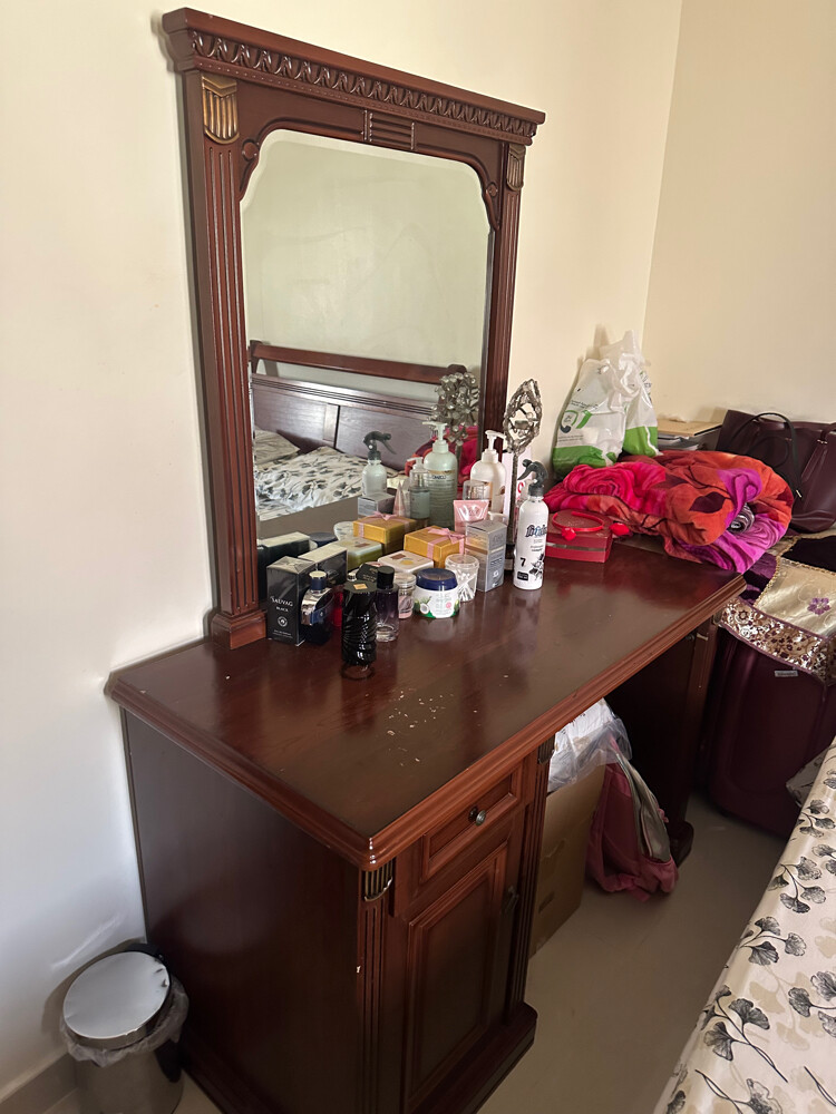 Bedroom furniture set for sale - 3