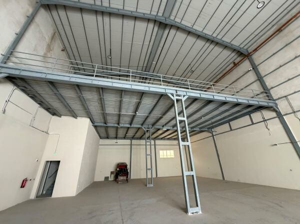 WAREHOUSE W/ MEZANINE-BIRKAT AWAMER - 3