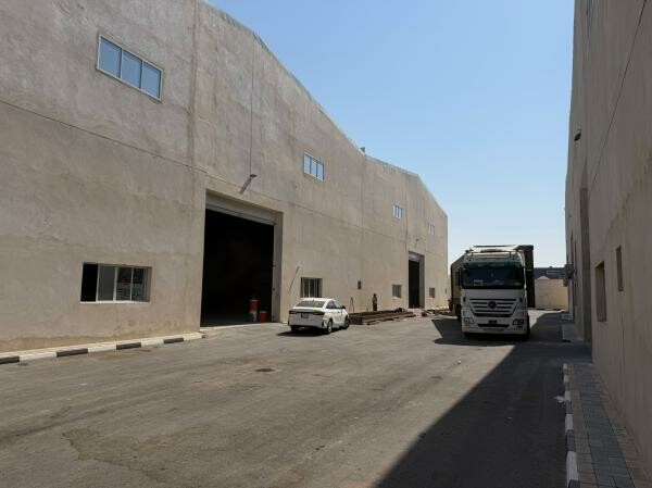 WAREHOUSE W/ MEZANINE-BIRKAT AWAMER - 11