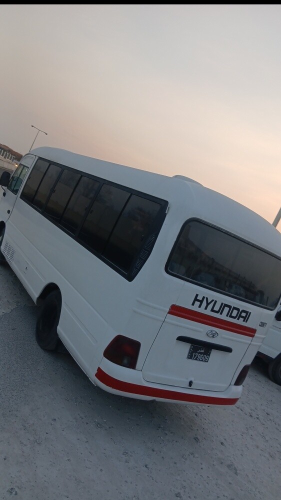 Hyundai bus in excellent condition - 3