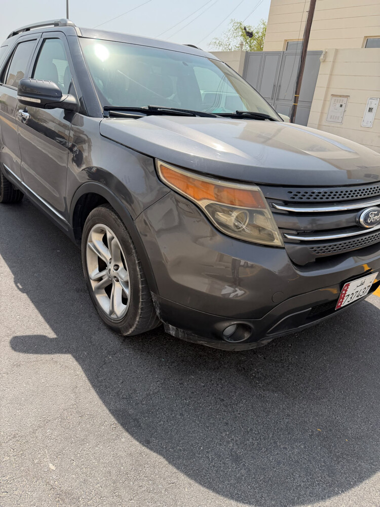 FORD EXPLORER - 3