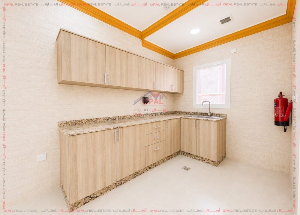 Villa for rent in Al Markhiya - 3