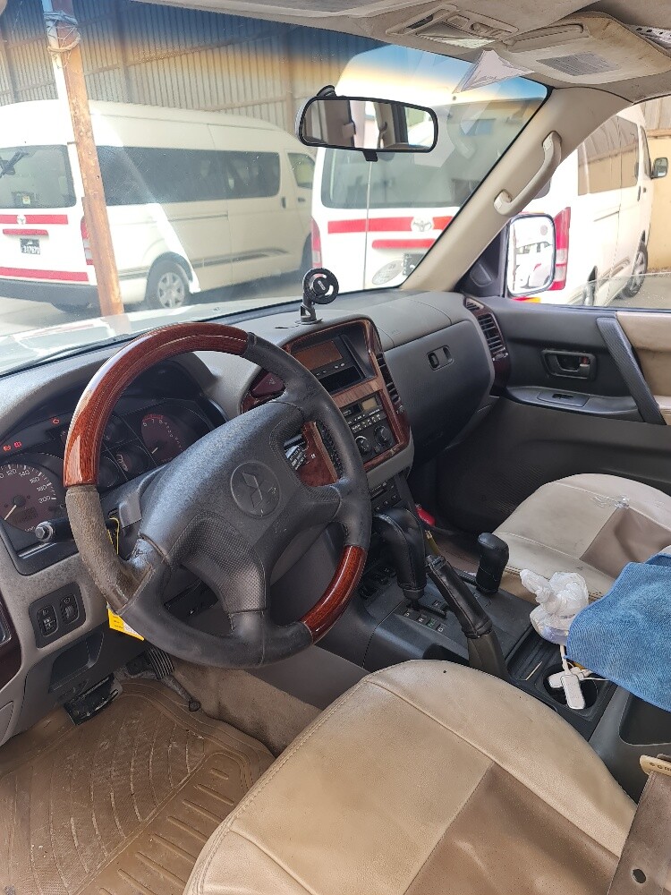 ميتسوبيشى باجيرو - 6