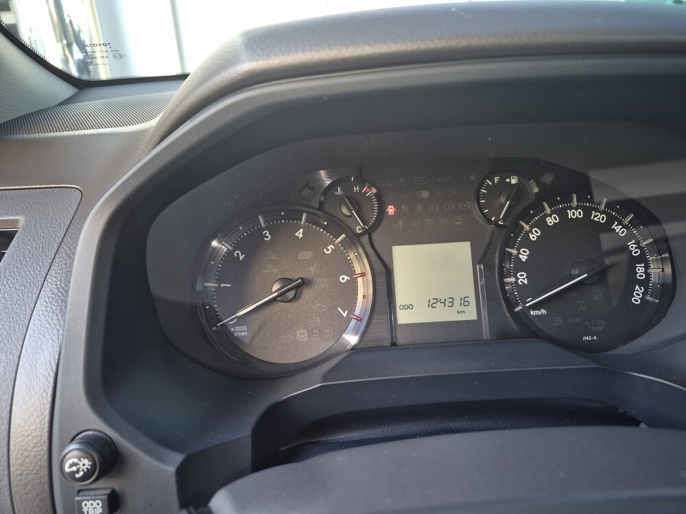 Toyota.  Prado V6 -TXL - 2023 - 5