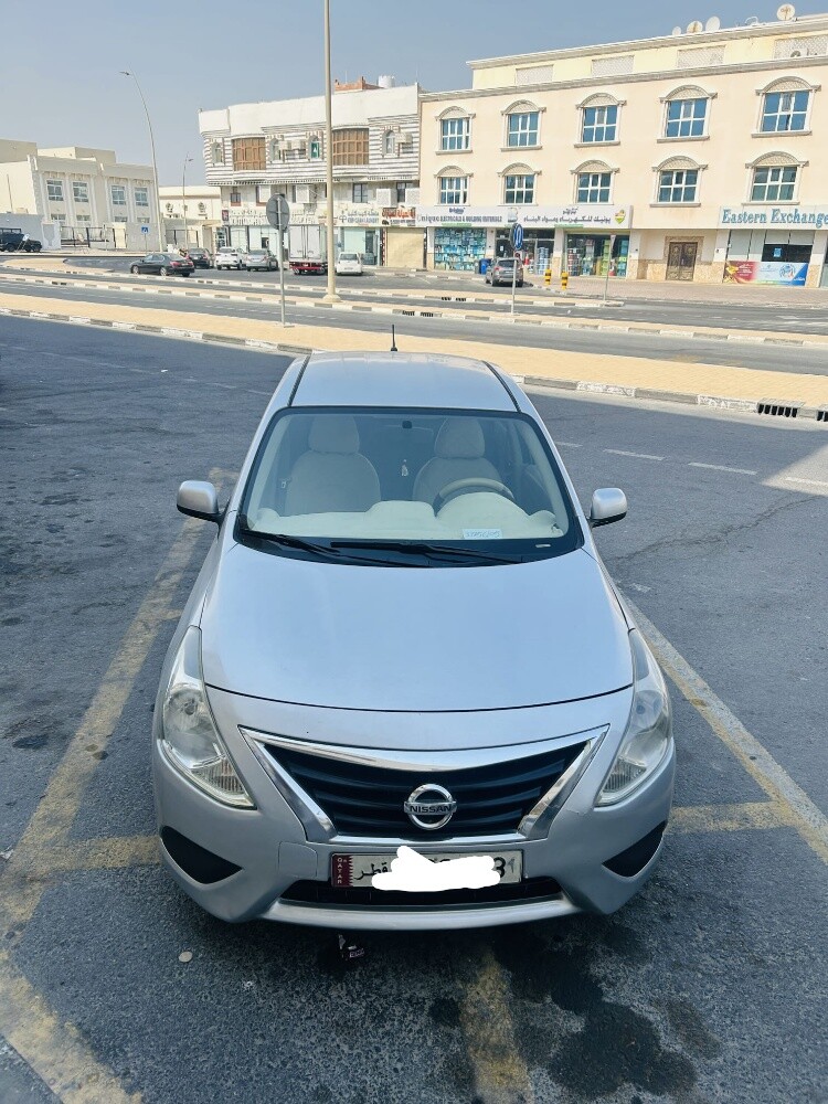 Nissan Sunny  - 2