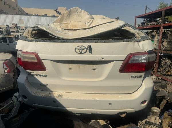TOYOTA FORTUNER 2010 - 5