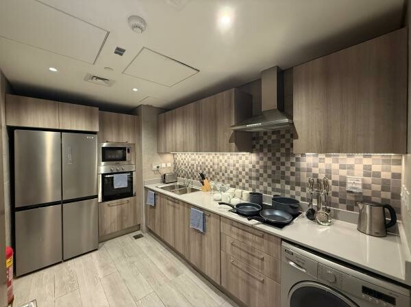 LUXURY 2BHK W/ POOL & GYM | AL SADD - 8