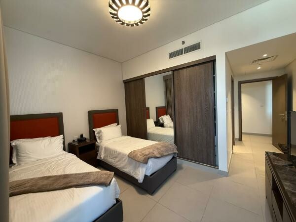 LUXURY 2BHK W/ POOL & GYM | AL SADD - 4