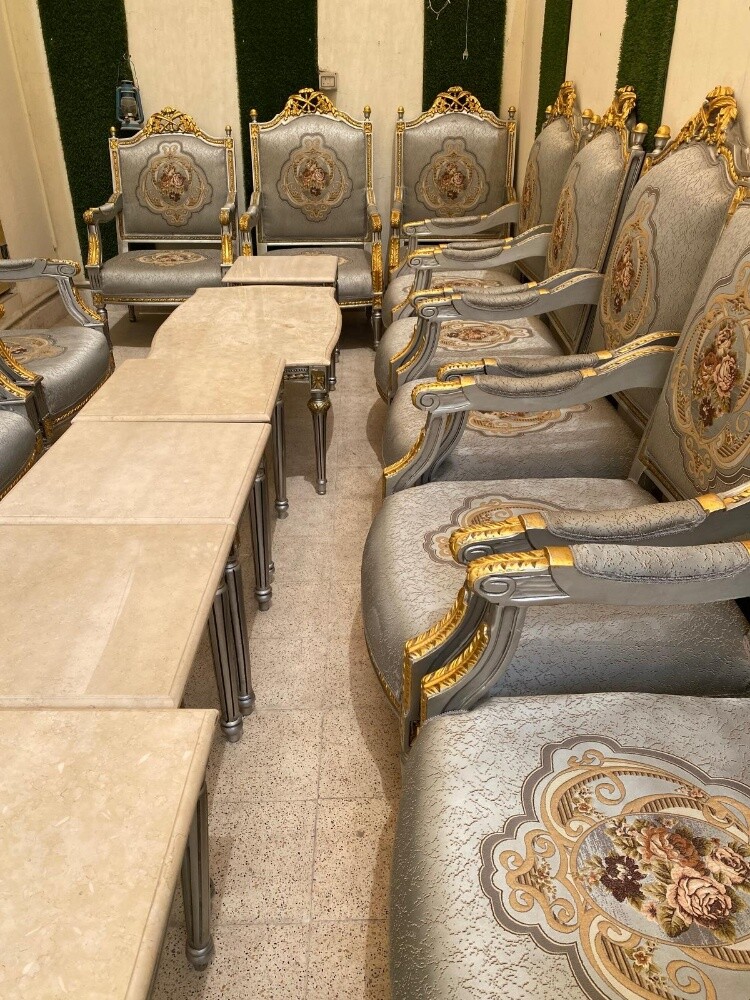 للبيع العاجل 20 كرسي 12طاولة - 5