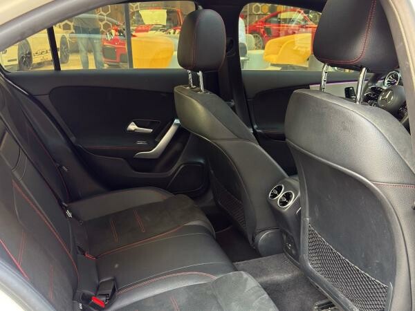 Mercedes Benz A200 - 5
