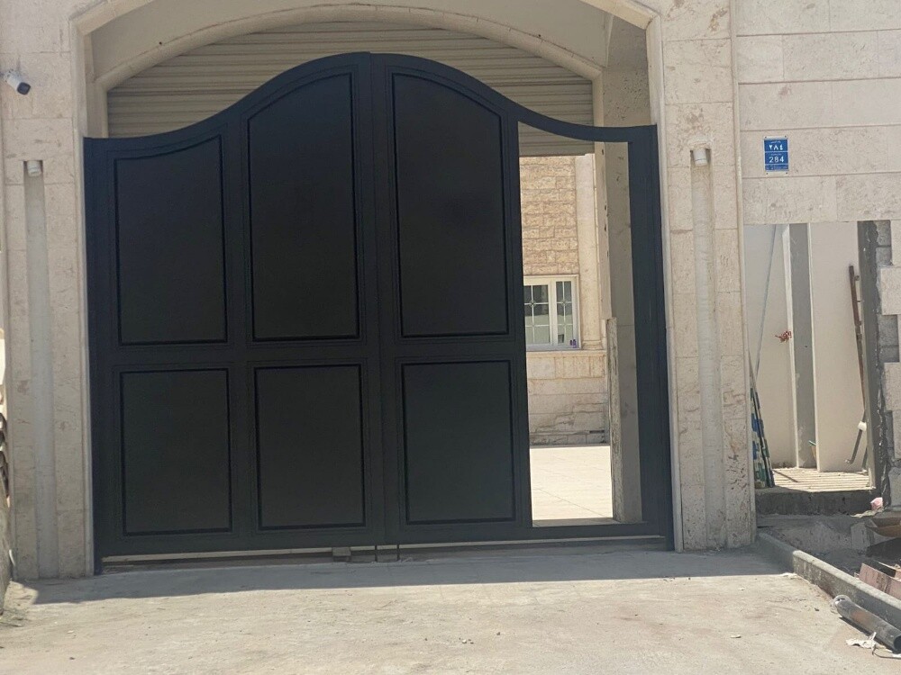 Custom steel Doors and Farms - 11