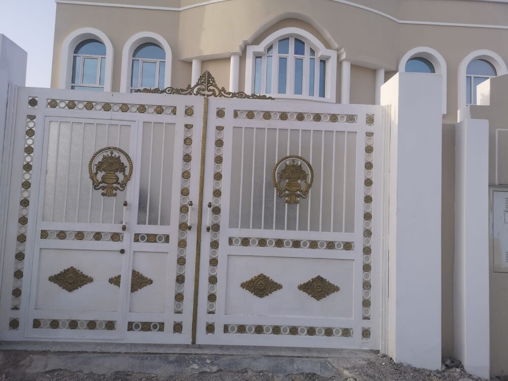 Custom steel Doors and Farms - 17