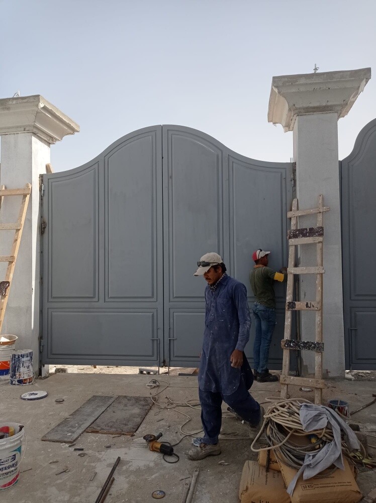 Custom steel Doors and Farms - 7