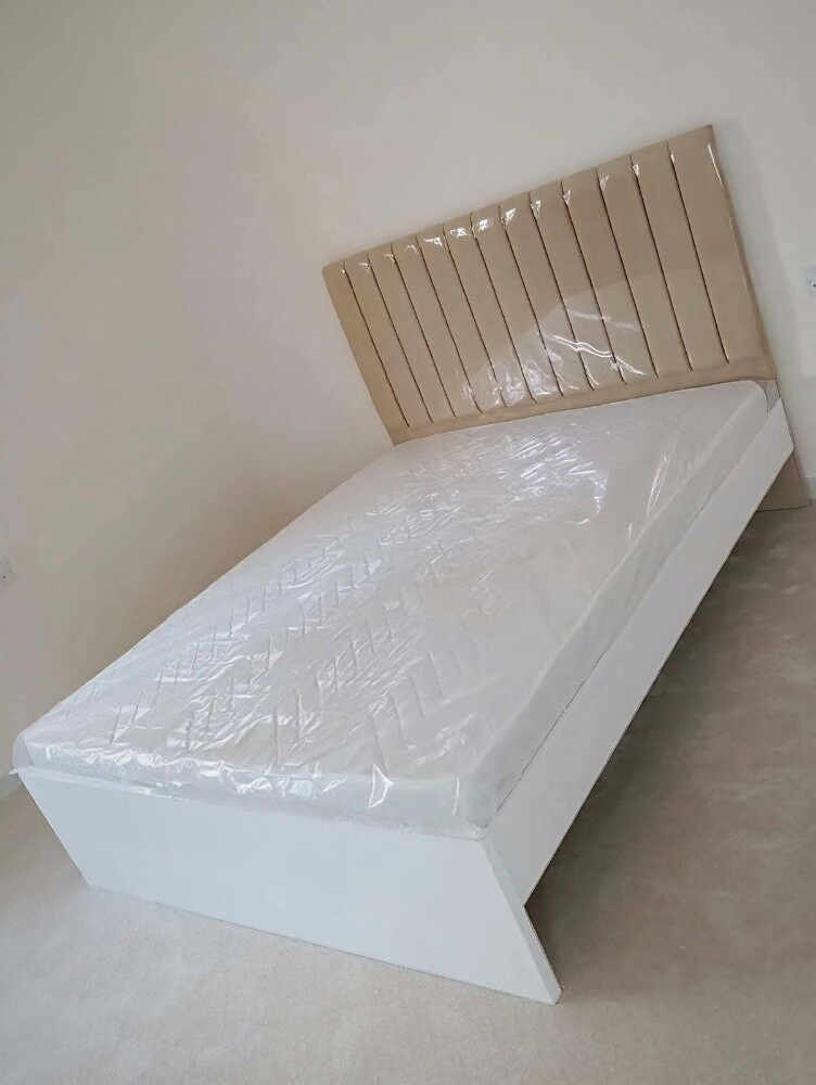سرير ومرتبة - 17