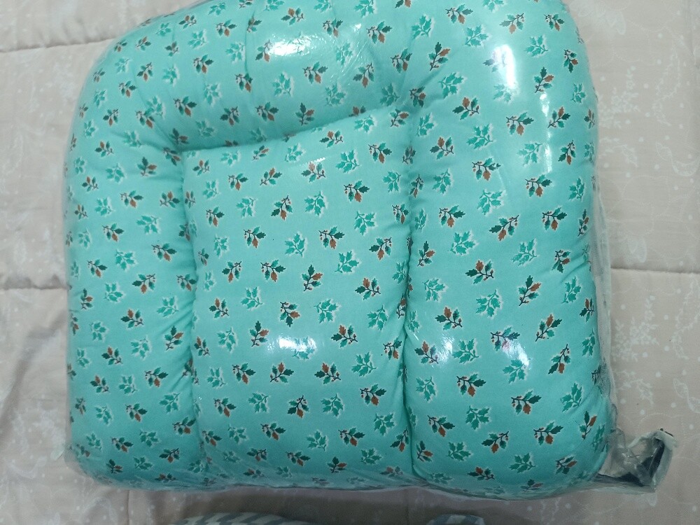 baby shower chair & small matress - 7