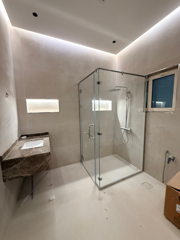 Glass and upvc and Aluminium  - 8