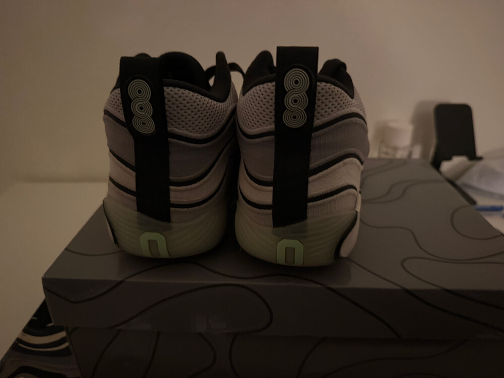 Jason Tatum 3 Basketball Shoes - 2