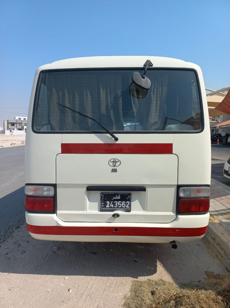 toyota coaster 30 seater - 3
