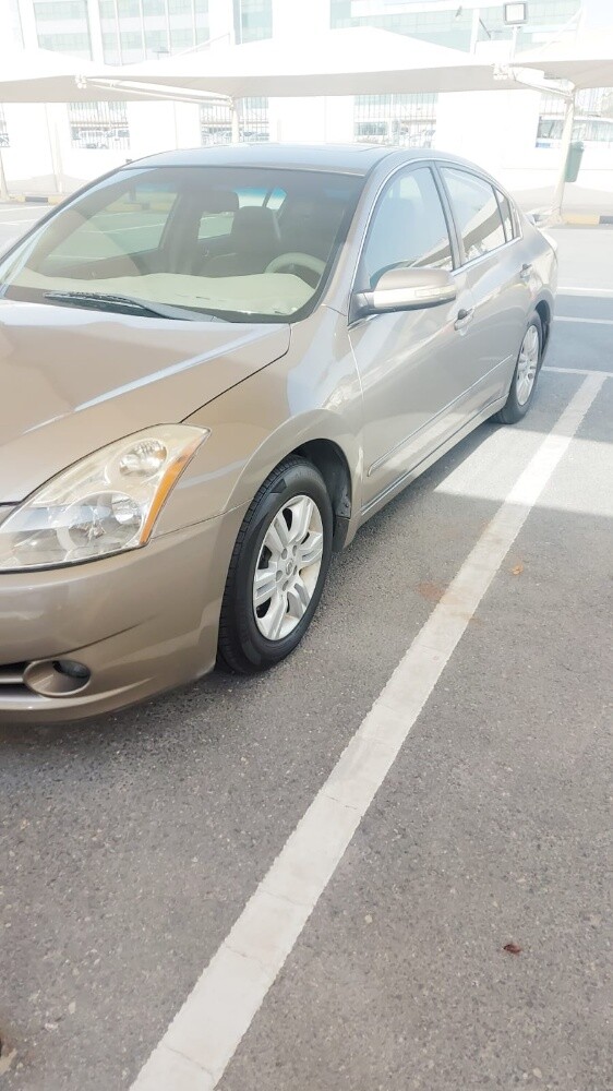 نيسان التيمة ٢٠١٢ مع لوحة - 3