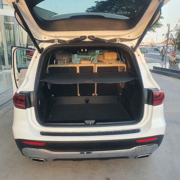 Further REDUCED Mercedes GLB 250 - 2