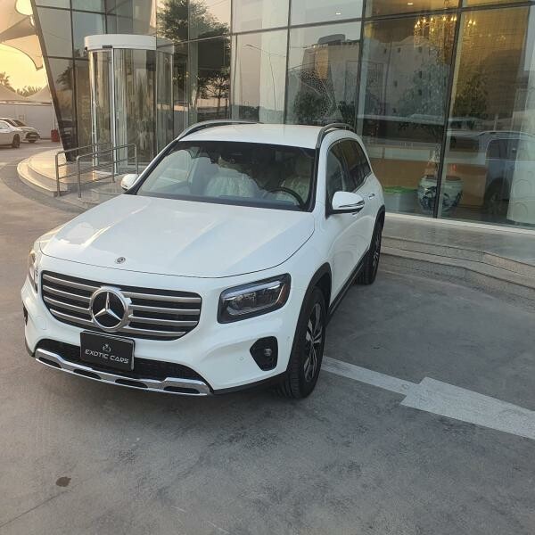 Further REDUCED Mercedes GLB 250 - 3
