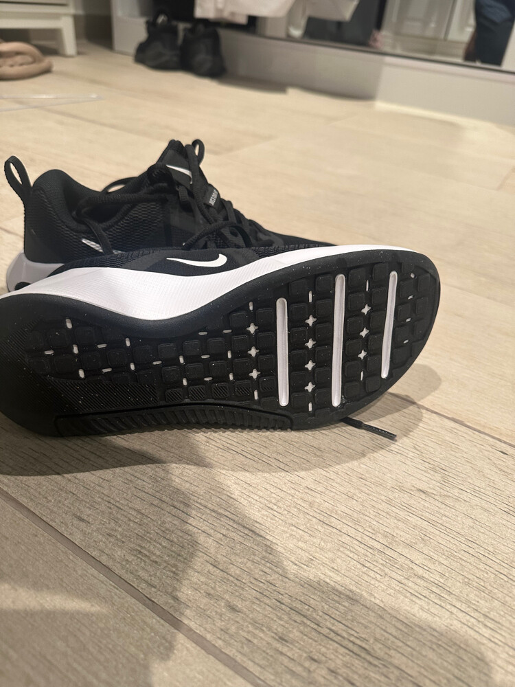 original Nike shoe - 5