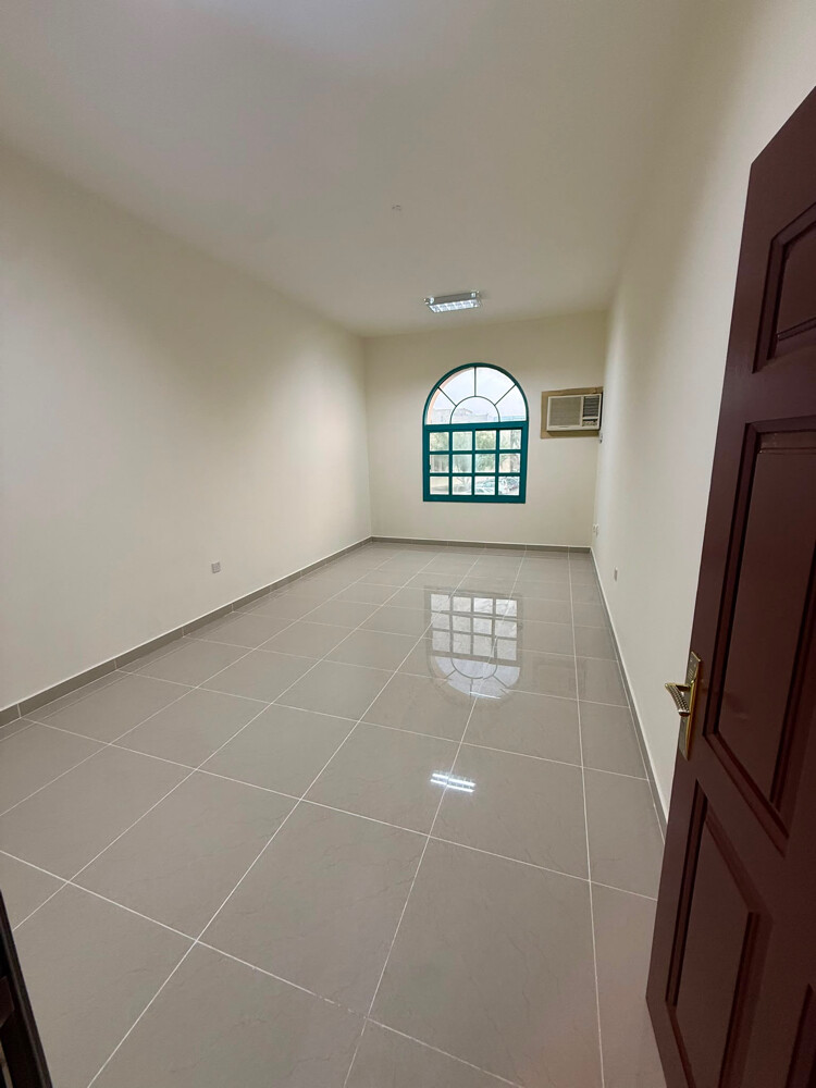 ثلاث غرف مساحات واسعه كليب - 2