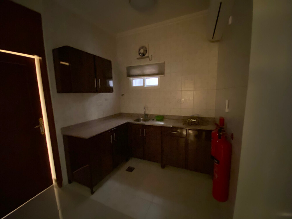 فيلا للإيجار 6 غرف 8500 ريال - 9