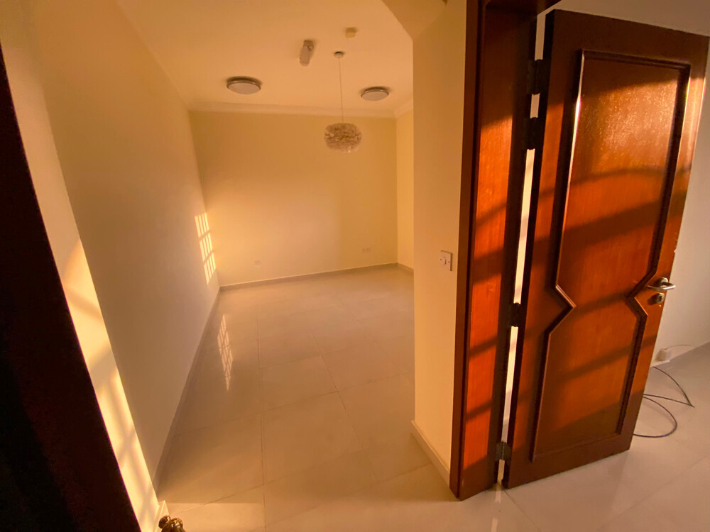 فيلا للإيجار 6 غرف 8500 ريال - 10
