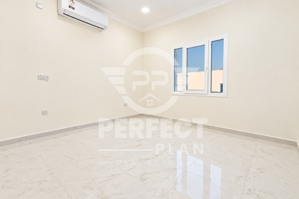 Compound Villa in Al Markhiya - 12