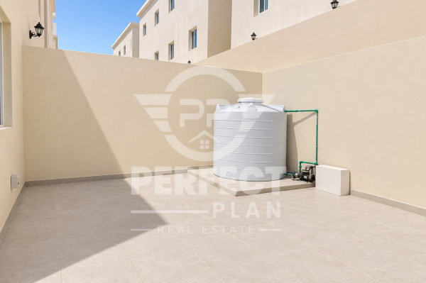 Compound Villa in Al Markhiya - 8