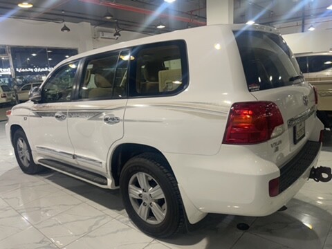 Showroom Mubarak Al QAHTANI  - 2