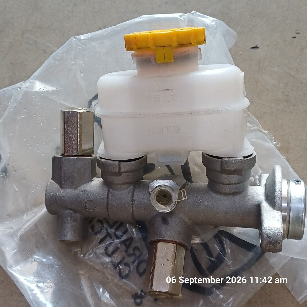 Nissan Sunny Break Master Cylinder - 4