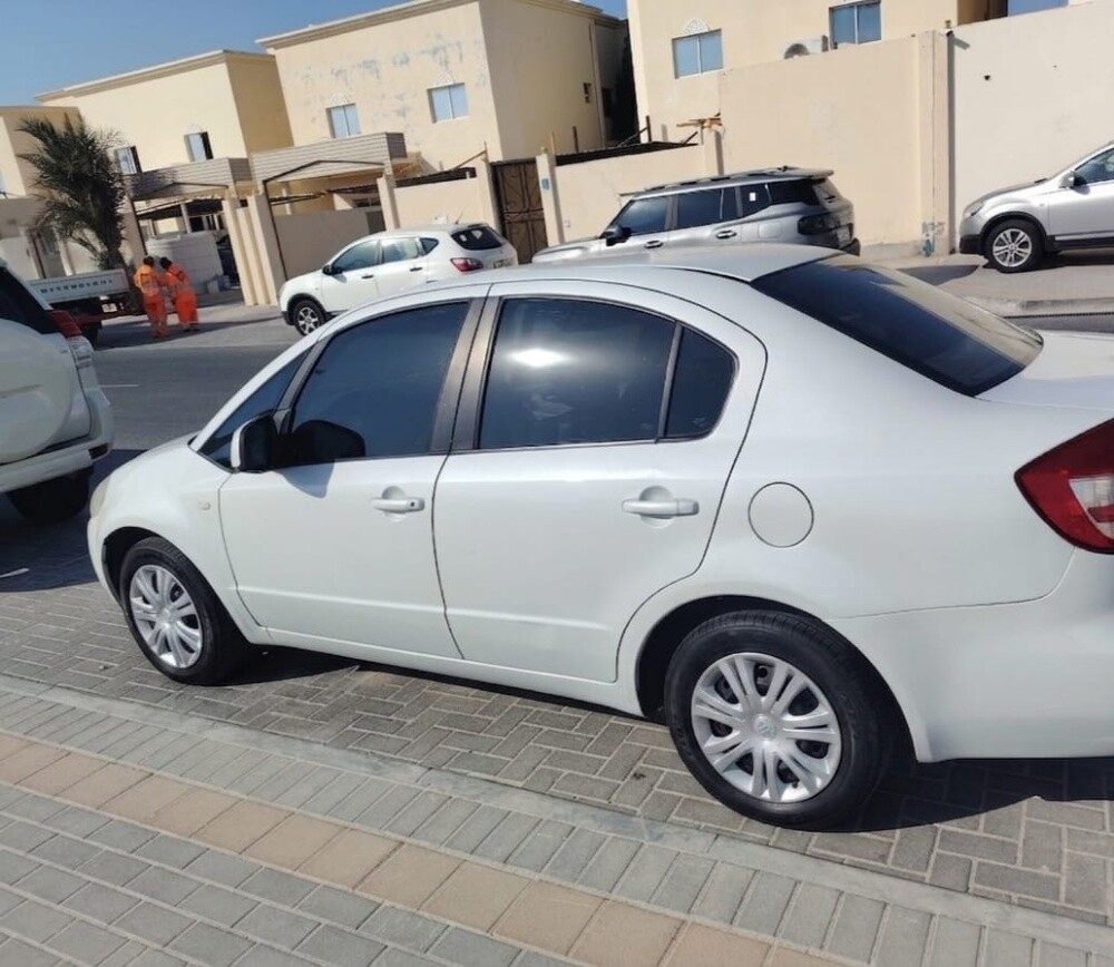 السيارة في حالة جيدة المكينة جيدة - 2