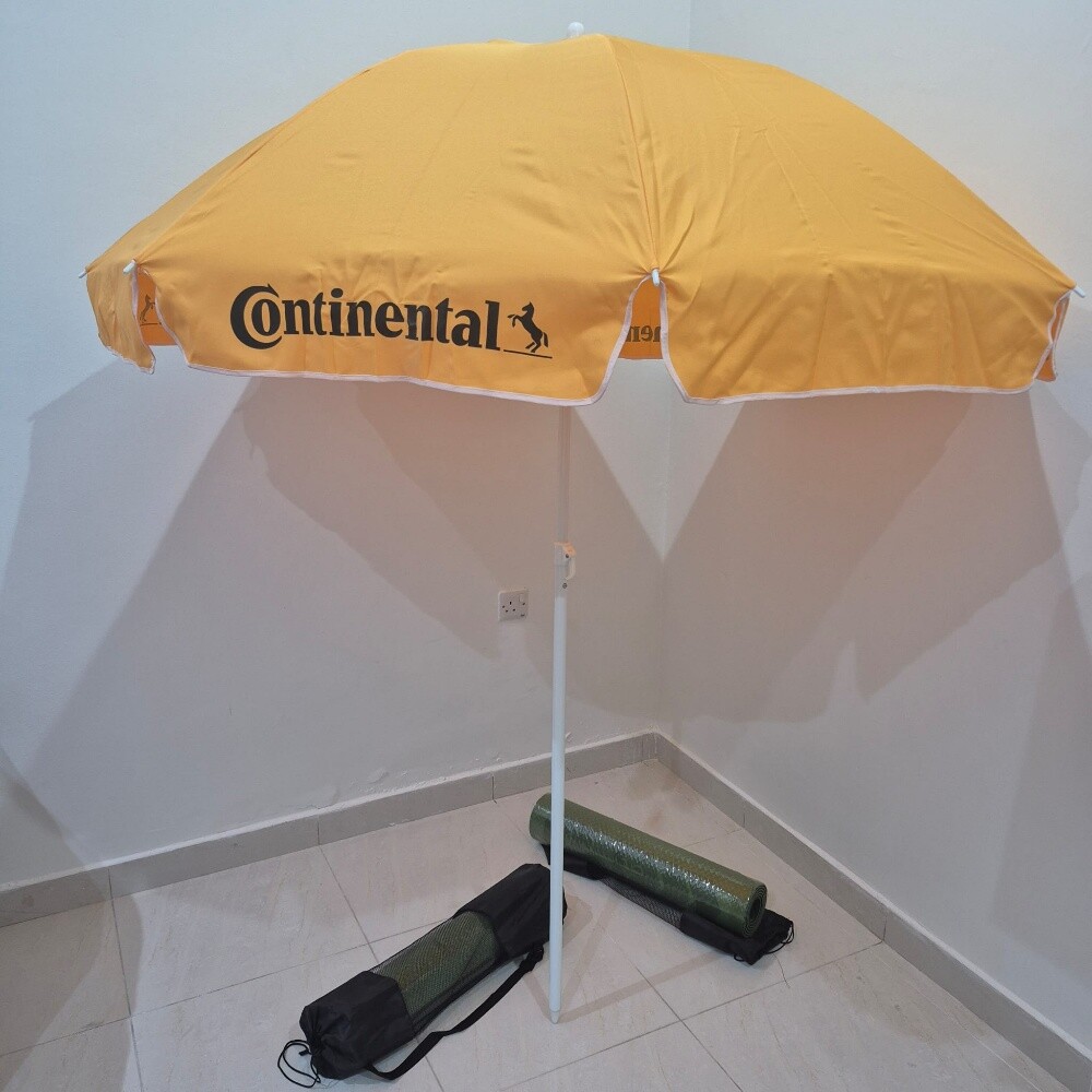 New Umbrella and 2 Sport Mat - 1