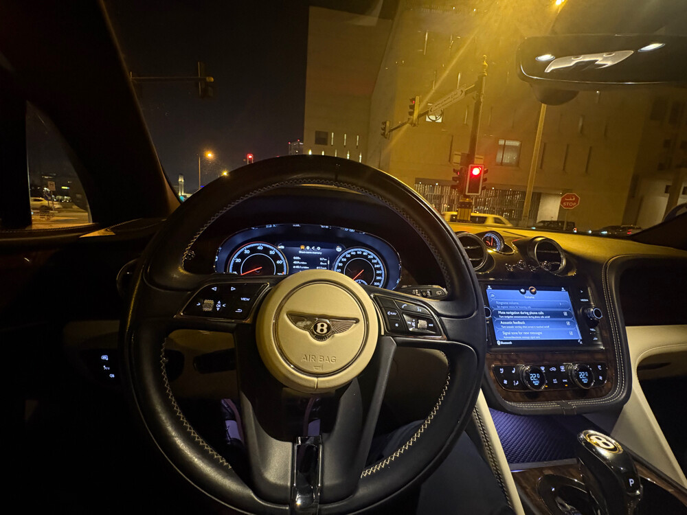 bentley bentayga  - 7
