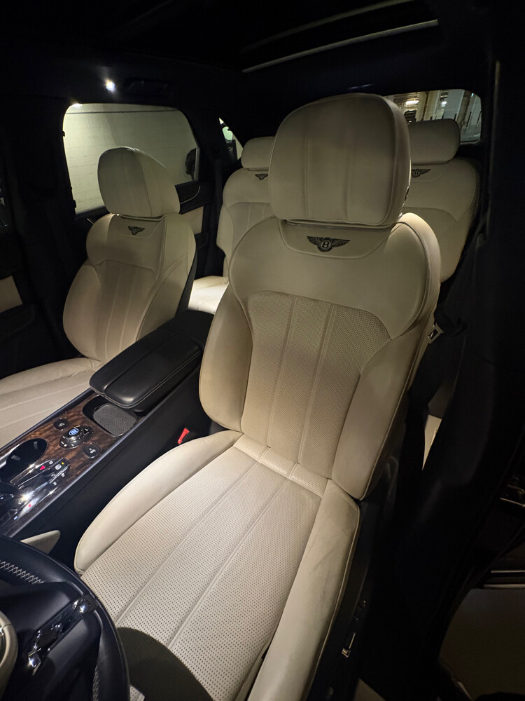 bentley bentayga  - 10