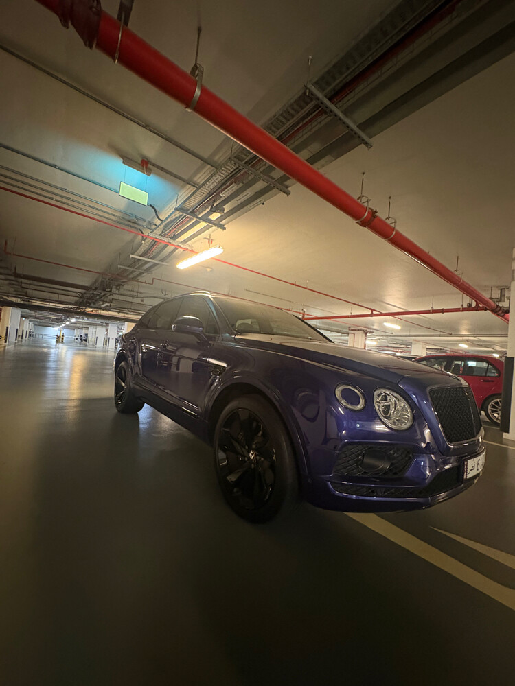 bentley bentayga  - 9