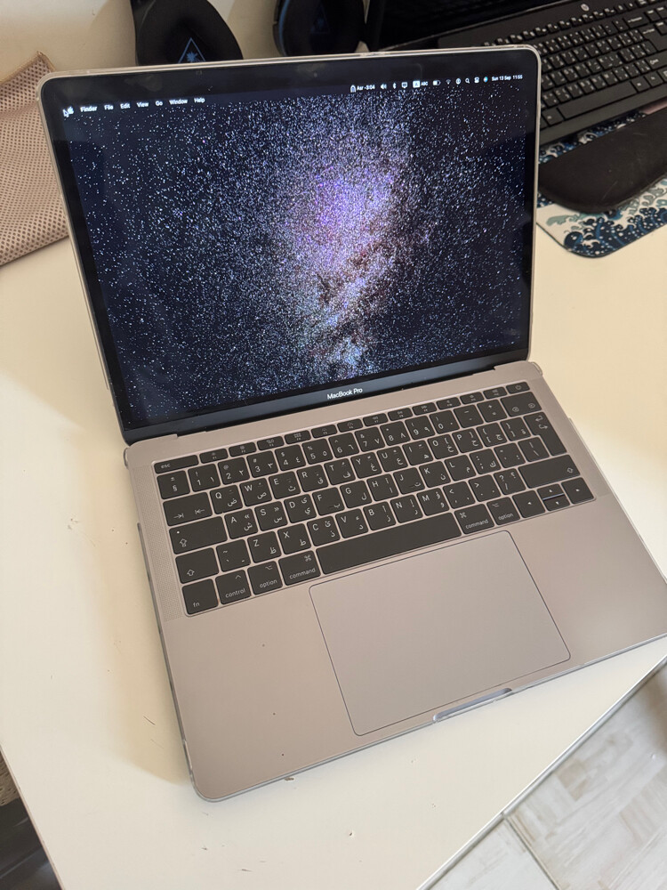 ماك بوك برو ٢٠١٧ - 4