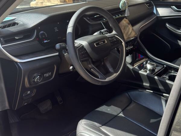 Jeep Grand Cherokee - 6