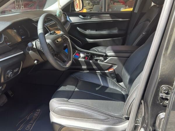 Jeep Grand Cherokee - 5