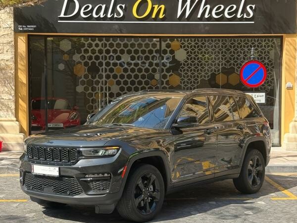 Jeep Grand Cherokee - 1
